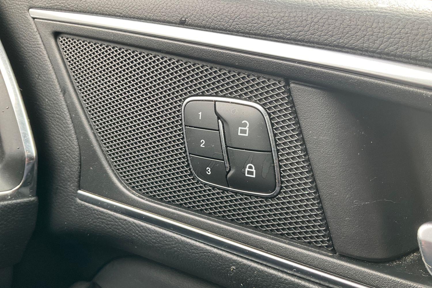 Ford S-Max Photo 34
