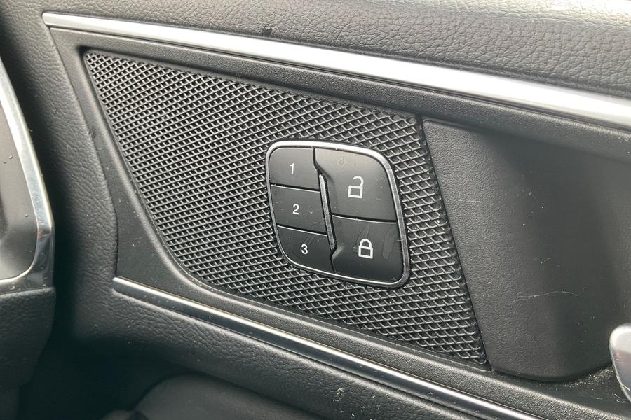 Ford S-Max Photo autoimg-2901a3063e9b6138eb5fbb2c69343d4d4f6671a9.jpg
