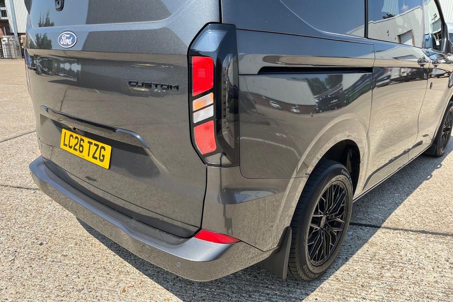 Used Ford TRANSIT CUSTOM LC26TZG 40