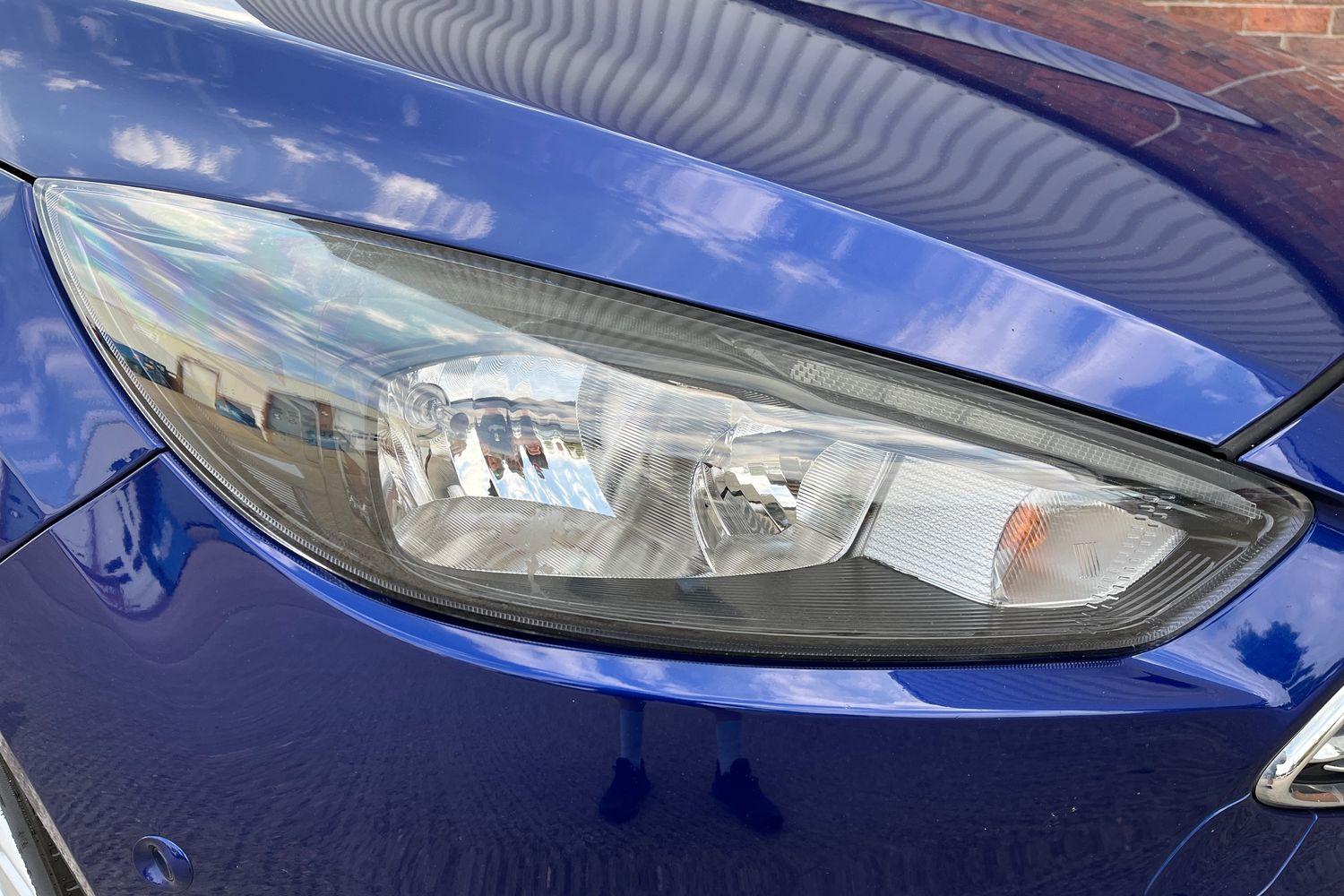 Ford Focus Photo 39