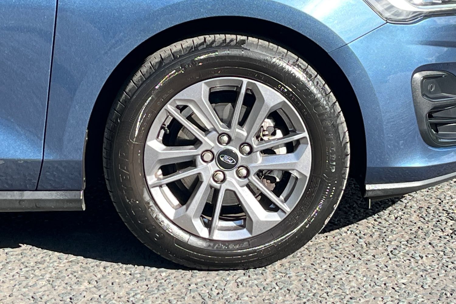 Ford FOCUS Photo 7