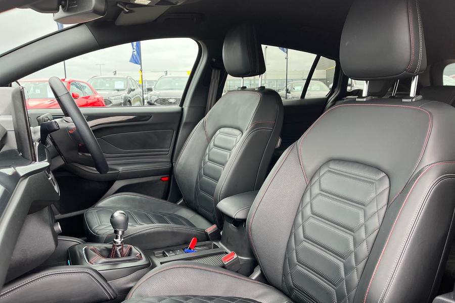 Ford Focus Photo autoimg-291c06800df4961325a3a9aabfb42381515a67af.jpg