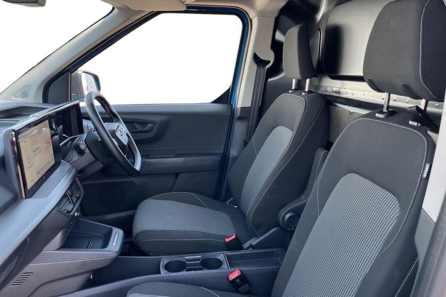 Ford E-TRANSIT COURIER Photo autoimg-2923757219a25374afb036321084cbdd815fd1ce.jpg