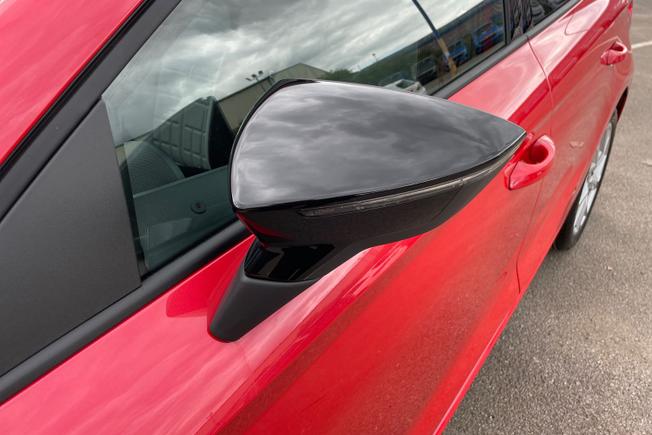 SEAT Ibiza Photo 20
