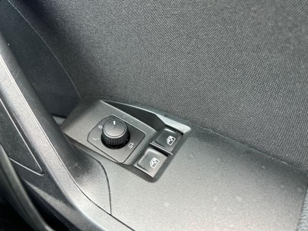 SEAT Ibiza Photo autoimg-292681c642a95edb1a7ef61366fce061a7a1e0f9.jpg