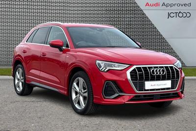 2021 Audi Q3 2.0 TFSI 40 S line SUV 5dr Petrol S Tronic quattro Euro 6 (s/s) (190 ps) at JCT600