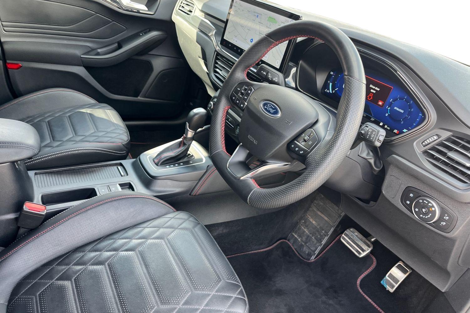 Ford FOCUS Photo 8