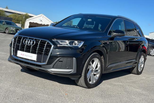AUDI Q7 Photo 25