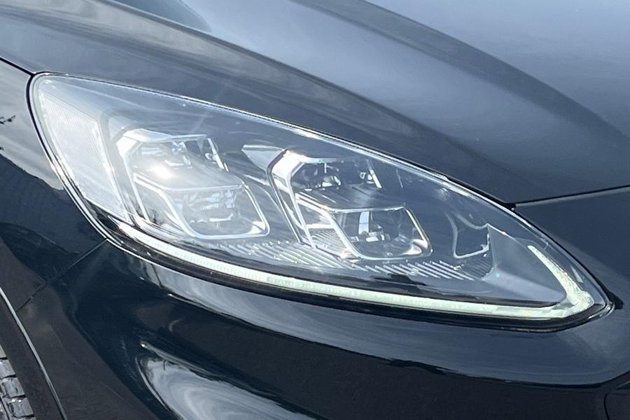 Ford Kuga Photo autoimg-29318b080e8b256a5be045f210b51242aa001d46.jpg