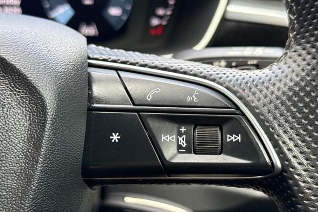 AUDI Q3 Photo 17