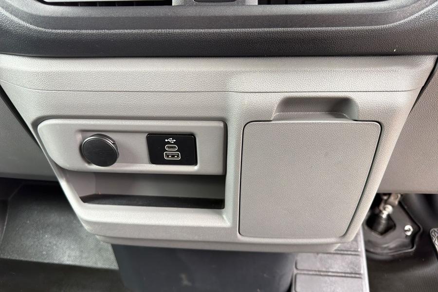 Ford E-TRANSIT CUSTOM Photo autoimg-293588454171b246d25ebb3bc5bd62e88abc0a31.jpg