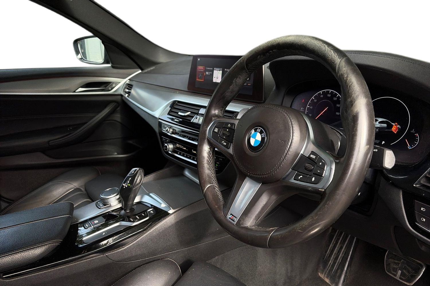 BMW 5 SERIES Photo 8