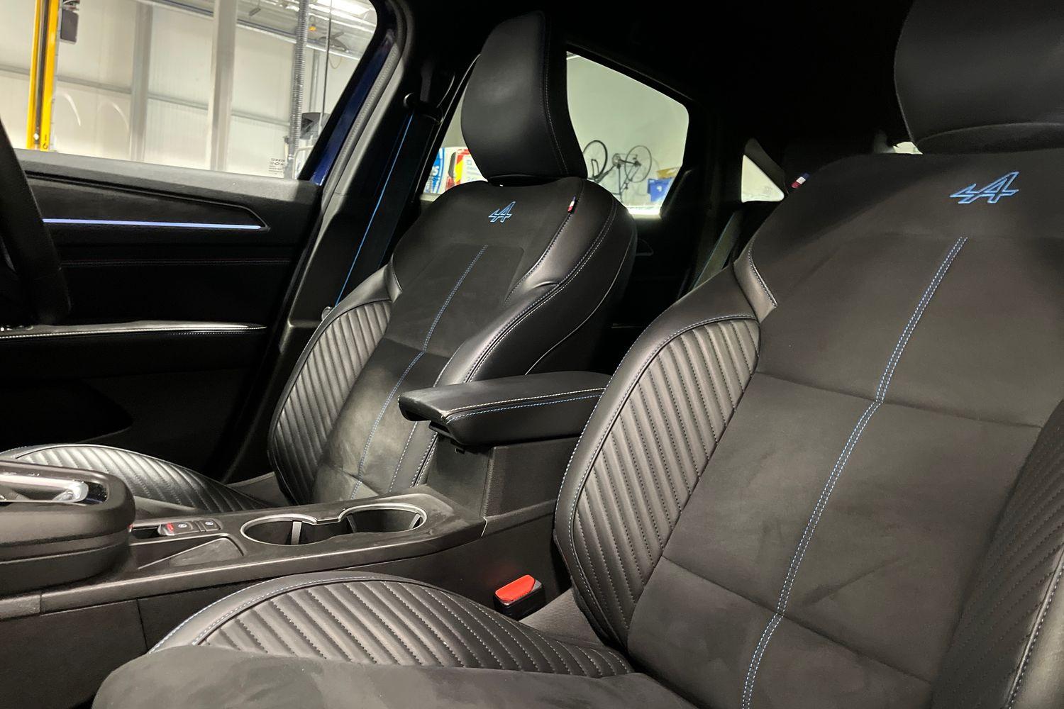 Renault Arkana Photo 18