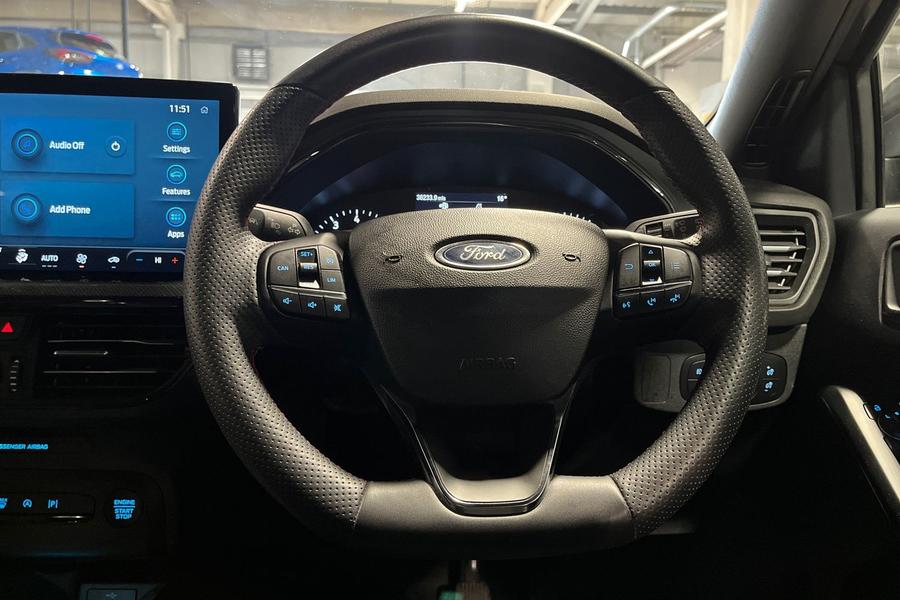 Ford FOCUS Photo autoimg-2941debb8ed72d1a38a8e72231536cbbe180f0ae.jpg