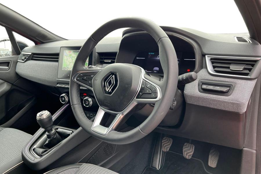 Renault Clio Photo autoimg-2942f9a1a05221314903b4f078bbea2d1a08ee2f.jpg