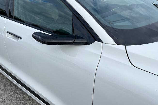 AUDI S6 E-Tron Avant Photo 20