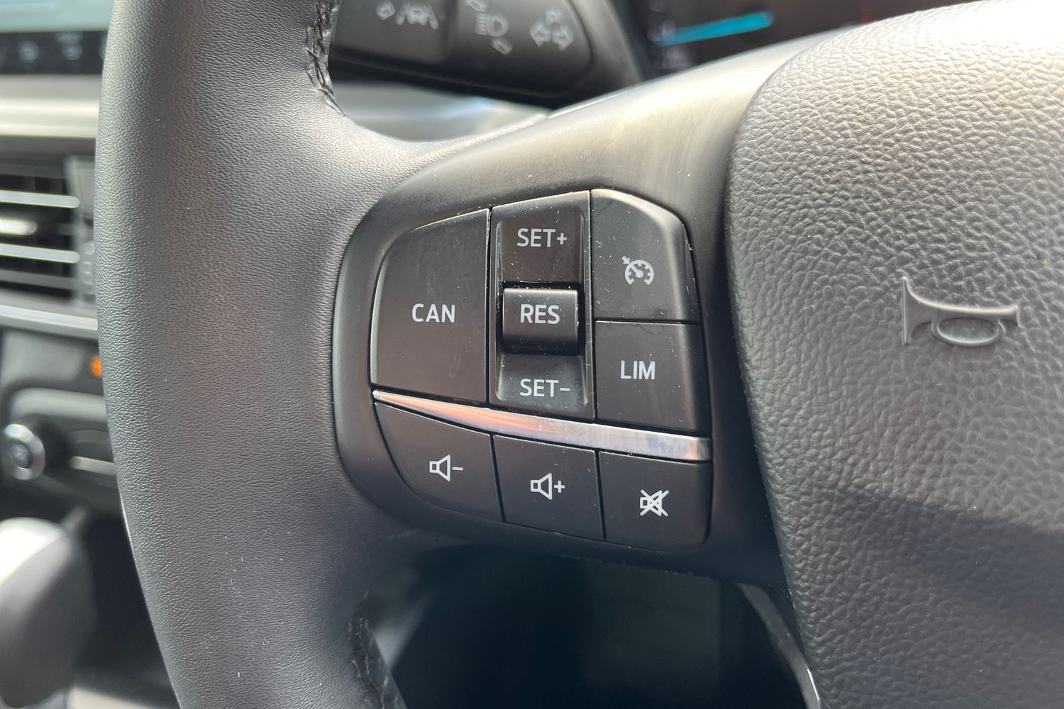 Ford Focus Photo 26