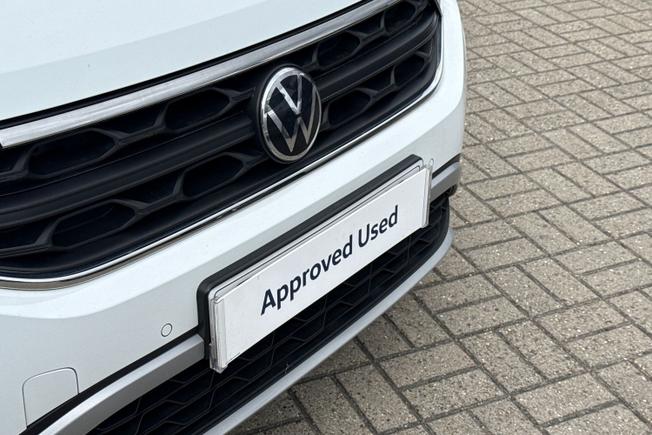 VOLKSWAGEN T-Roc Photo 50