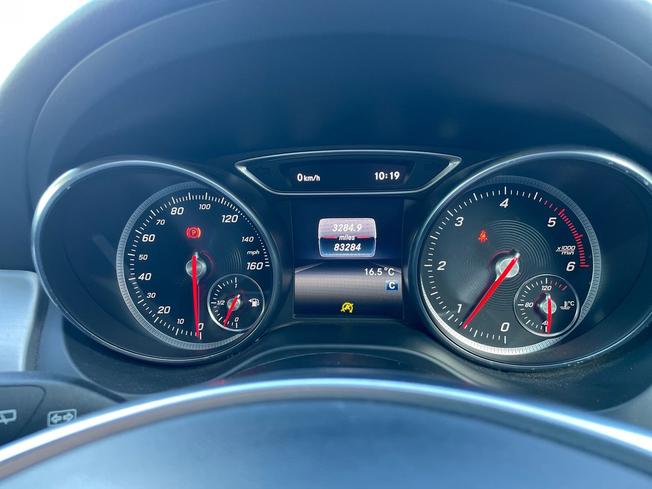 MERCEDES-BENZ GLA Photo 15