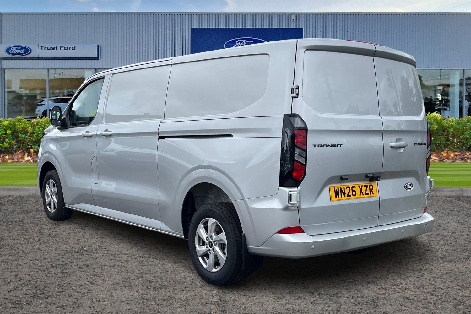 Ford TRANSIT CUSTOM Photo 1