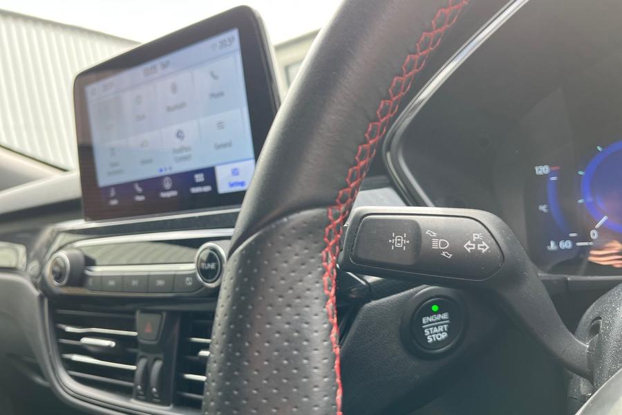 Ford KUGA Photo autoimg-294b96b0a116708f977c6fdeee45b9147ce18b9c.jpg