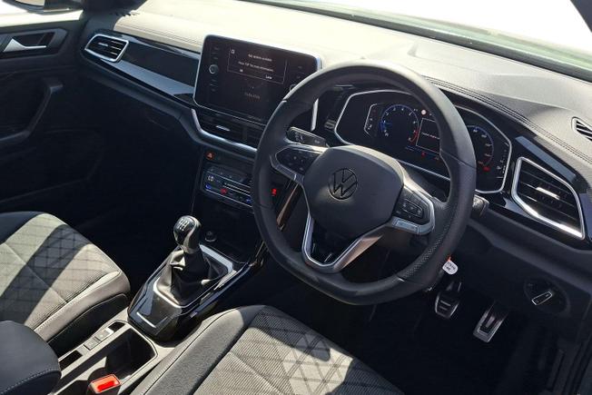 VOLKSWAGEN T-Roc Photo 6