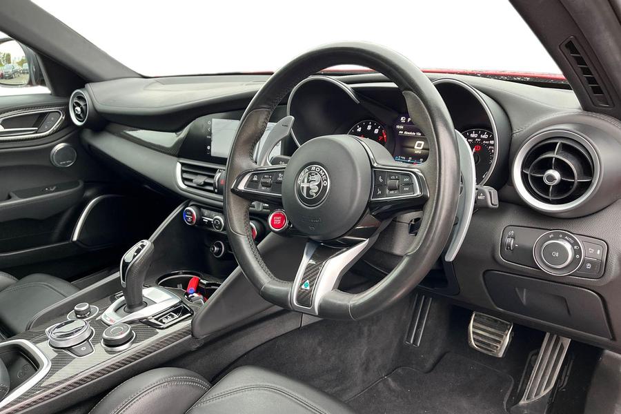 Alfa Romeo GIULIA Photo autoimg-294ea8238cffc73fd023d59b837b08840e4d5cc5.jpg
