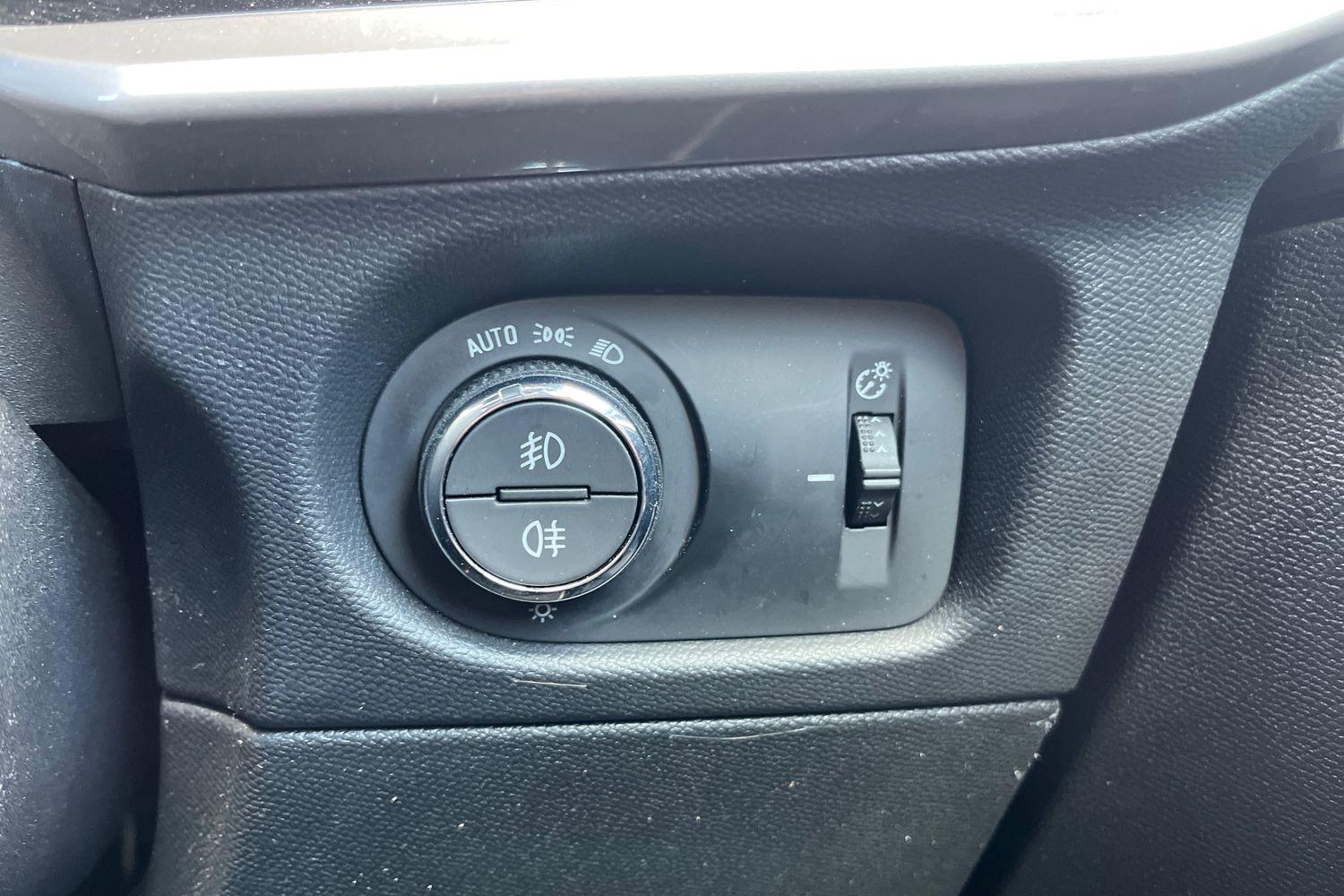 Vauxhall MOKKA Photo 26