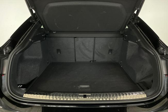 AUDI Q3 Photo 12