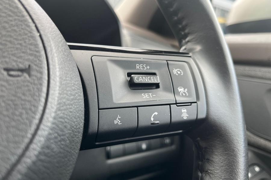 Nissan X-TRAIL Photo autoimg-2954fbf1fc8fe2334f35c858a49e9e88a8faea5e.jpg