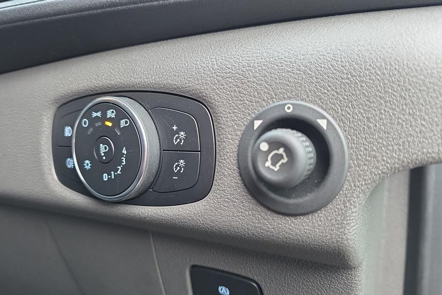 Used Ford E-TRANSIT 29