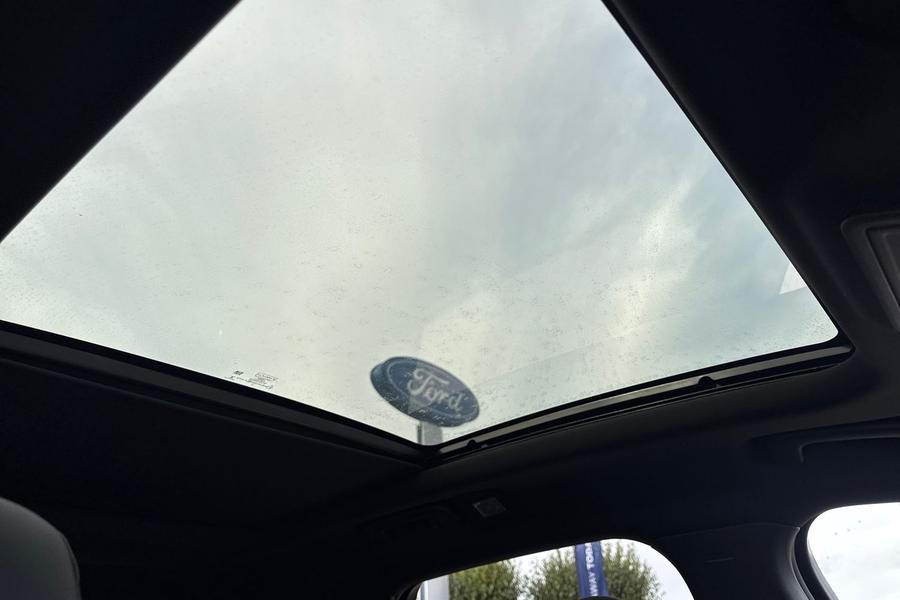 Ford KUGA Photo autoimg-2957f198761491c37a5368a77229a4641b608ef9.jpg