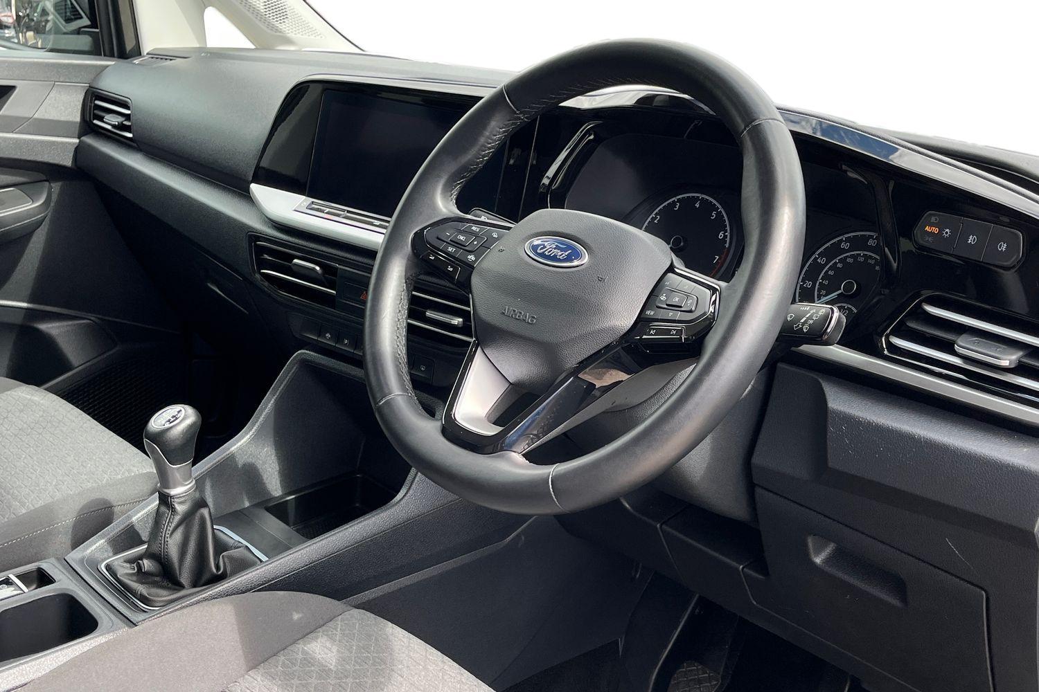 Ford TOURNEO CONNECT Photo 8