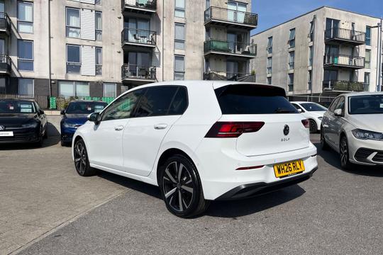 Volkswagen Golf Photo autoimg-295cab02bb2ce21ebb675df58572e6fd97b3a1f8.jpg