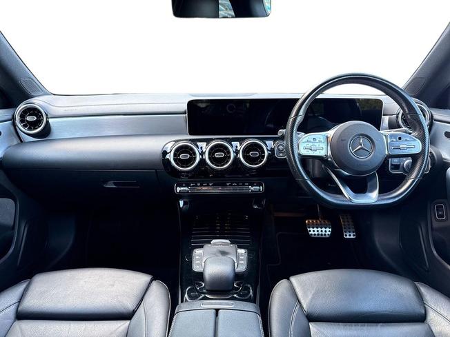 MERCEDES-BENZ CLA Class Photo 10