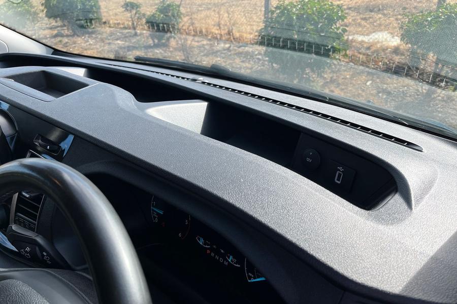 Ford TRANSIT CUSTOM Photo autoimg-29627893d8f02cb5a410dba3963f0dbc57c40c74.jpg