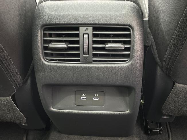 NISSAN Qashqai Photo 36