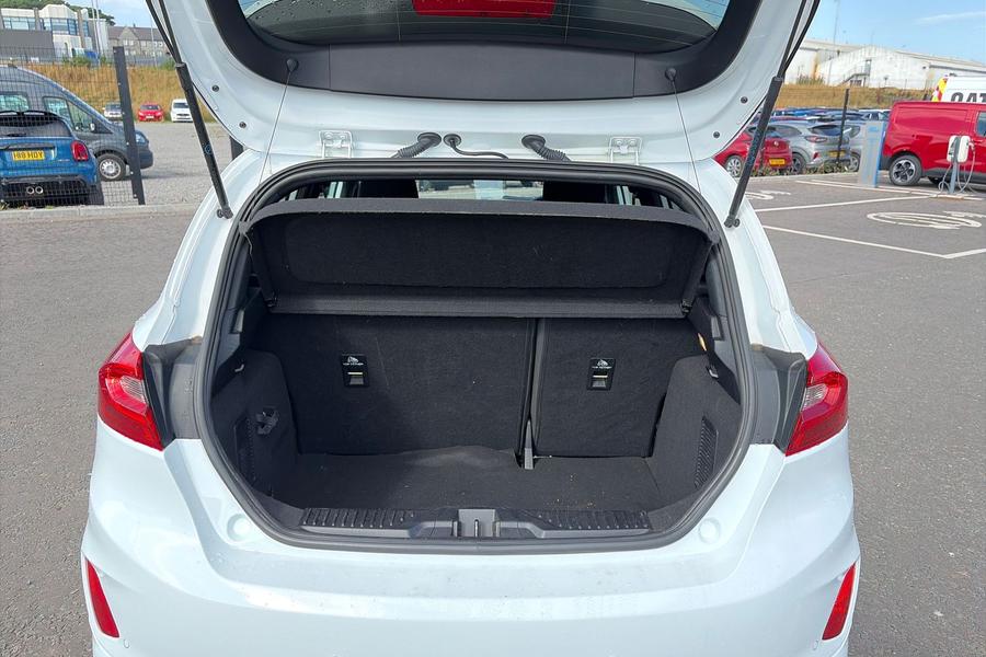 Ford FIESTA Photo autoimg-296944b41223f26fe5fa583bc3c5dc6e615a6596.jpg