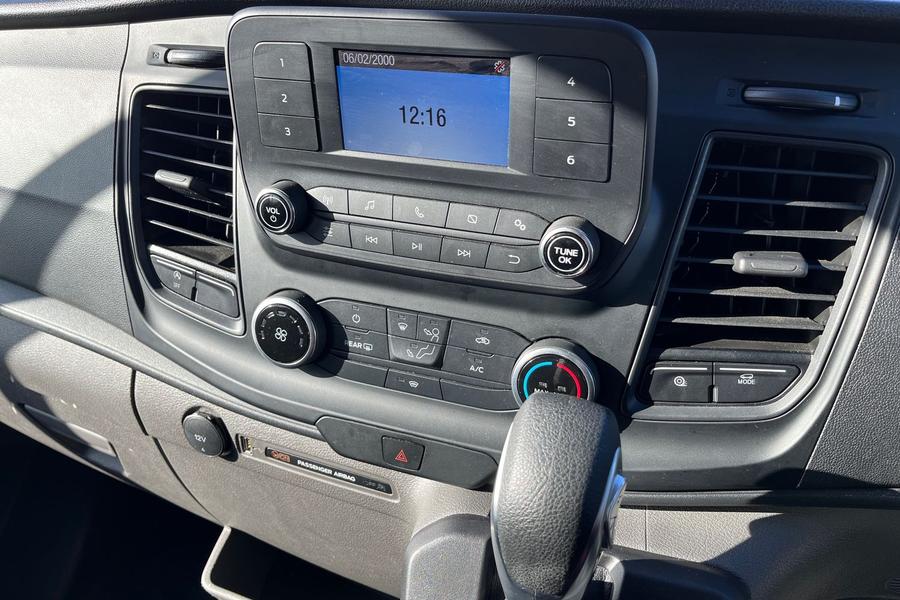 Ford TRANSIT Photo autoimg-296a16c3aa541b9290757f4197f51abf51aebd81.jpg