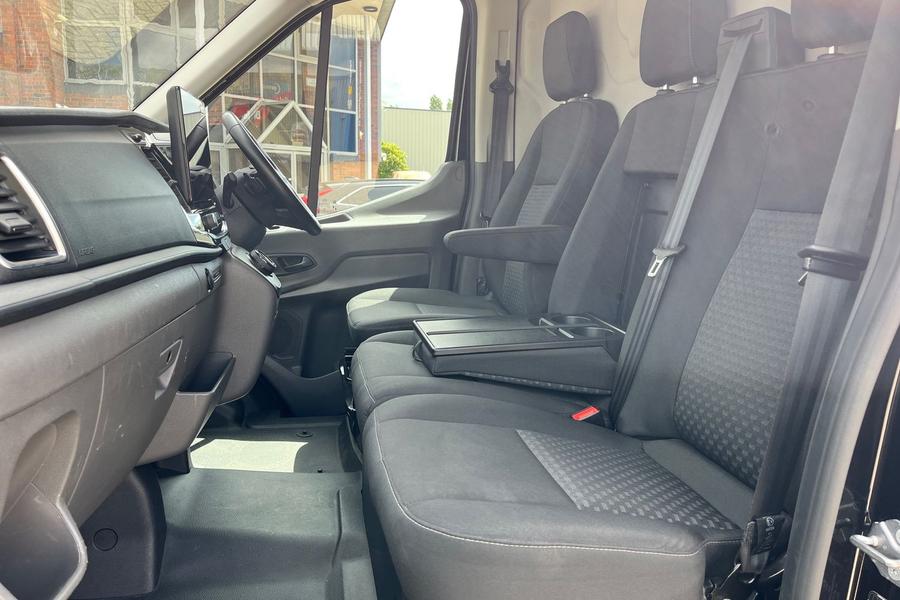 Ford Transit Photo autoimg-296b2d67c31ad2d2ba74efc74db941b2202bdea8.jpg