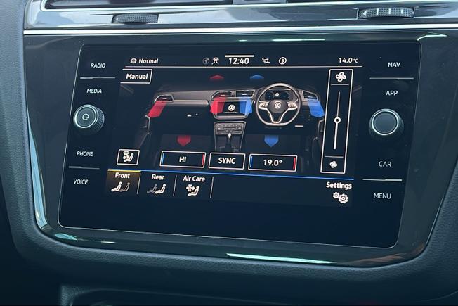 VOLKSWAGEN Tiguan Photo 36