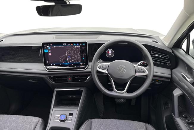 VOLKSWAGEN Tiguan Photo 11