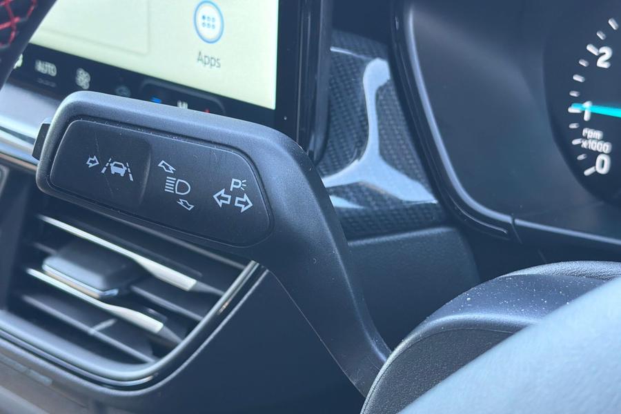 Ford FOCUS Photo autoimg-296e8b2fb3c18993ee80d0018396b2c92d8050bc.jpg