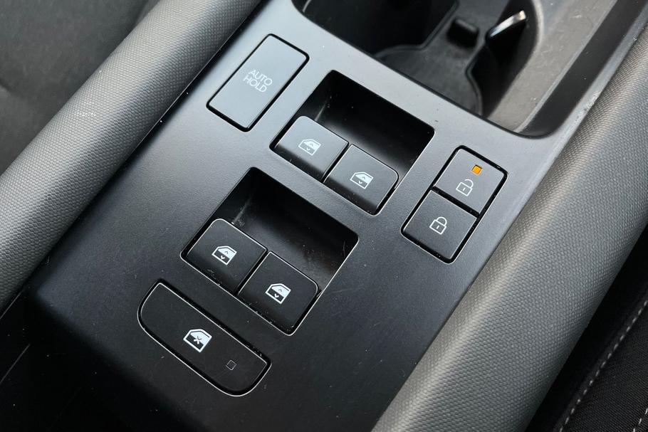 Used Hyundai IONIQ 6 33