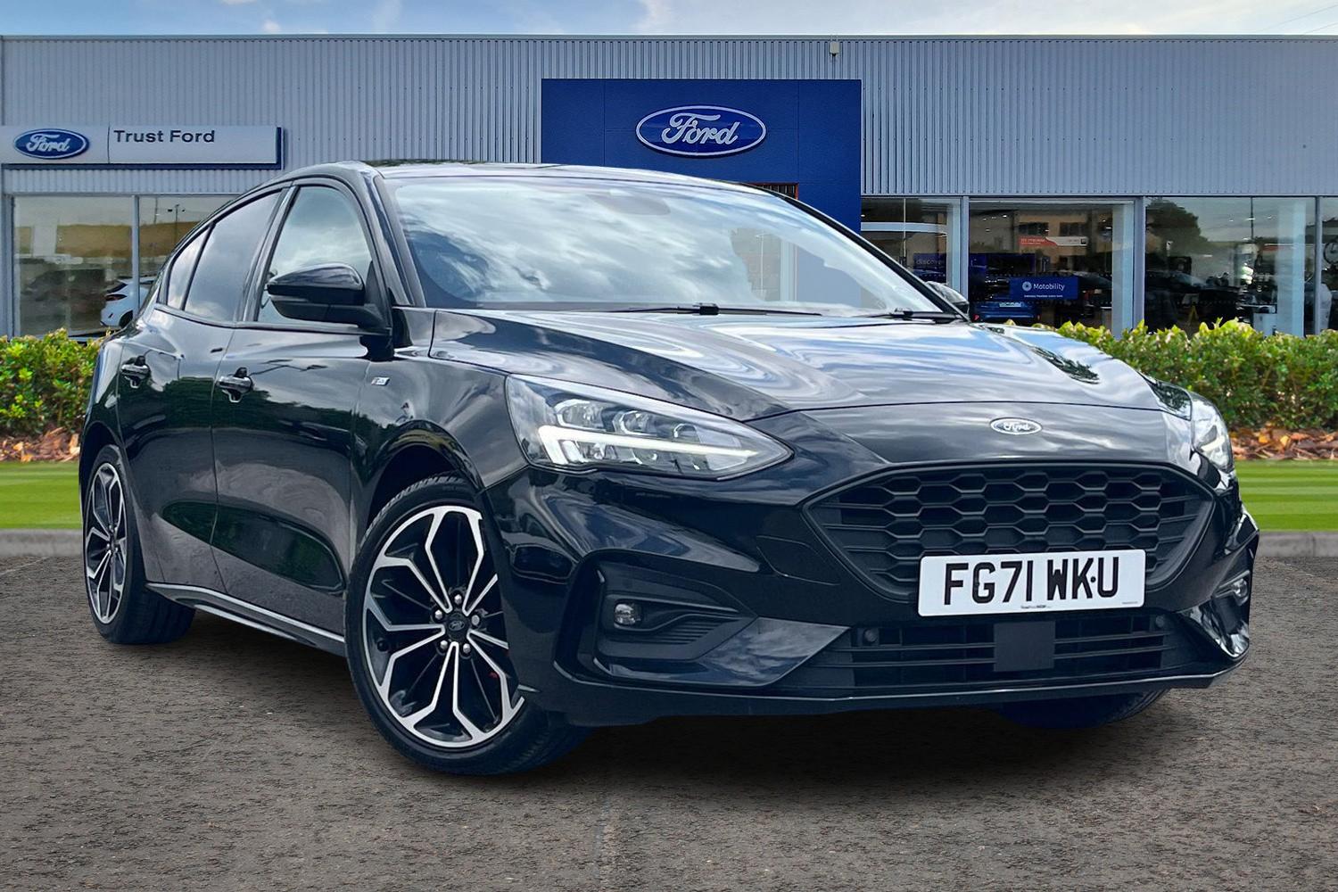 Ford FOCUS Photo 0