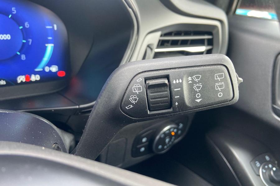 Ford FOCUS Photo autoimg-29744b0b2973ae448860be33d49c41a715ca1149.jpg