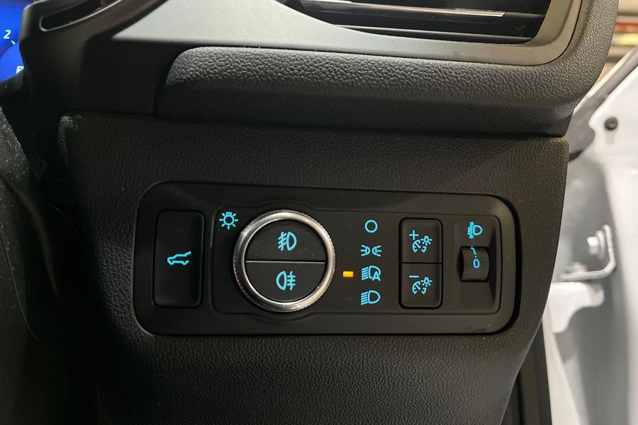 Ford KUGA Photo autoimg-29747ebb852fbabbff94c69df54f85a80cbb7d2d.jpg