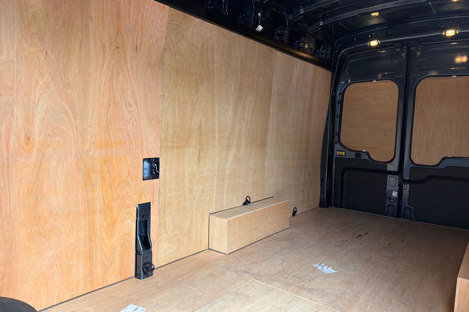 Ford TRANSIT Photo 3