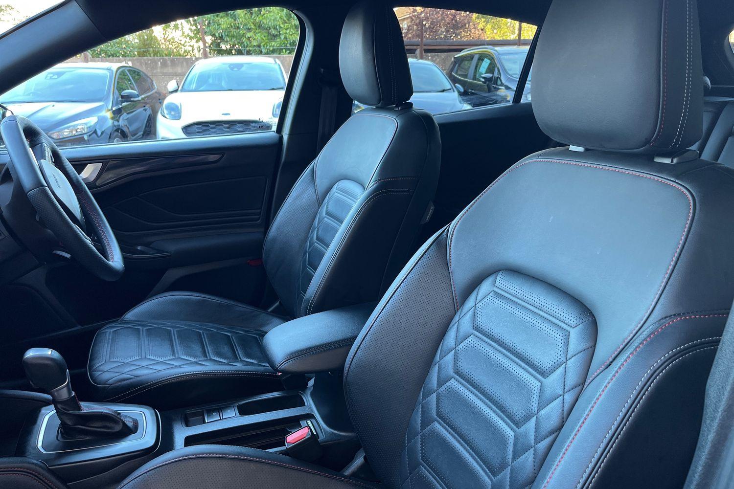 Ford FOCUS Photo 18