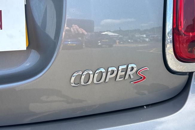MINI Hatch Photo 29
